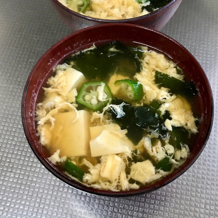 豆腐とわかめとオクラのお吸い物